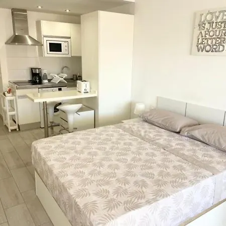 Estudio Moderno Con Piscina Climatizada Y Parking En Los Cristianos - Es-347-30 Arona (Tenerife)