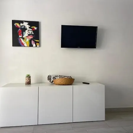 Estudio Moderno Con Piscina Climatizada Y Parking En Los Cristianos - Es-347-30 Apartamento