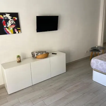 Estudio Moderno Con Piscina Climatizada Y Parking En Los Cristianos - Es-347-30 * Arona (Tenerife)