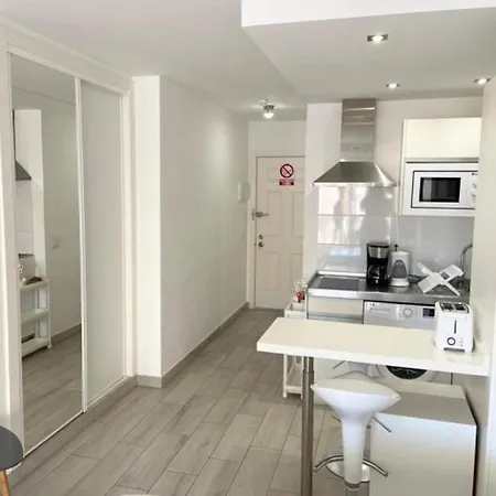 Estudio Moderno Con Piscina Climatizada Y Parking En Los Cristianos - Es-347-30 Apartamento Arona (Tenerife)