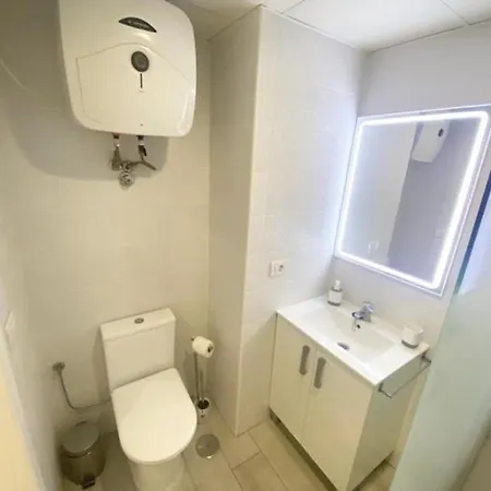 Estudio Moderno Con Piscina Climatizada Y Parking En Los Cristianos - Es-347-30 * 아로나